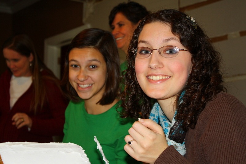 [Gingerbread%2520Party%25202011%2520011%255B4%255D.jpg]