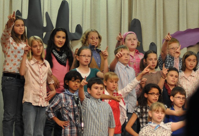 [051711Zacharyschoolplay062.jpg]
