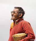 Tibetan monk at Lakpa La