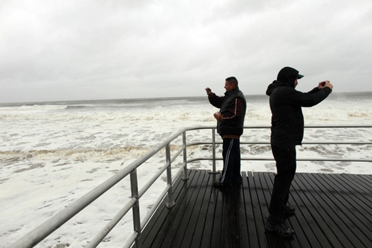 [hurricane-sandy-people-photos-15%255B2%255D.jpg]