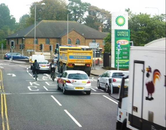 [4.4.12%2520Lewes%2520Road%2520Vogue%2520Gyratory%255B4%255D.jpg]