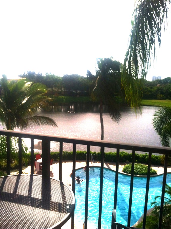 [2012.10.03%2520Naples%2520%252813%2529%255B5%255D.jpg]