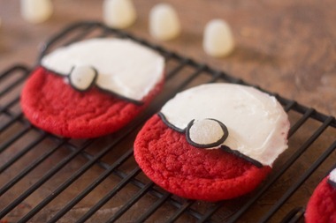 pokeball cookies 4