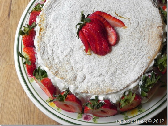 summer-strawberry-cake-1 summer-strawberry-cake-1