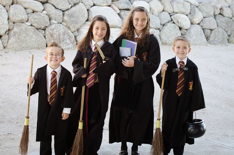 [Costumes-in-the-backyard-143.jpg]