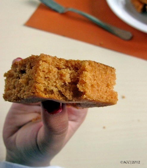 [ORANGE%2520BISCUIT%2520CAKE%2520-%2520BITE%255B4%255D.jpg]