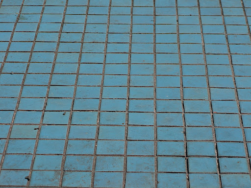 I really liked the color of these little blue tiles.