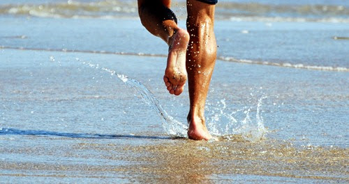 Running-on-beach;-by-sundero