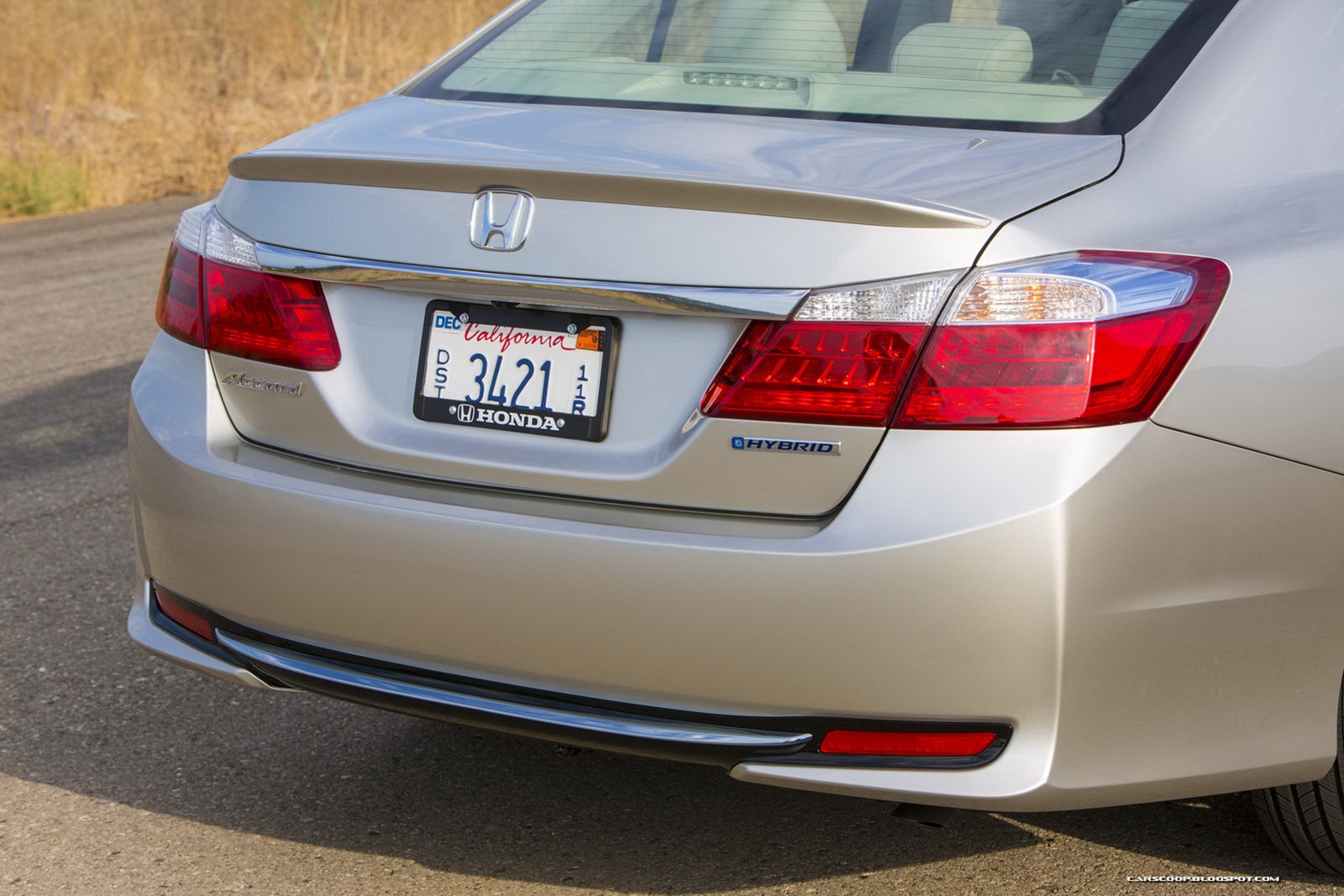 [2014_Honda_Accord_PHEV_229_%255B2%255D.jpg]