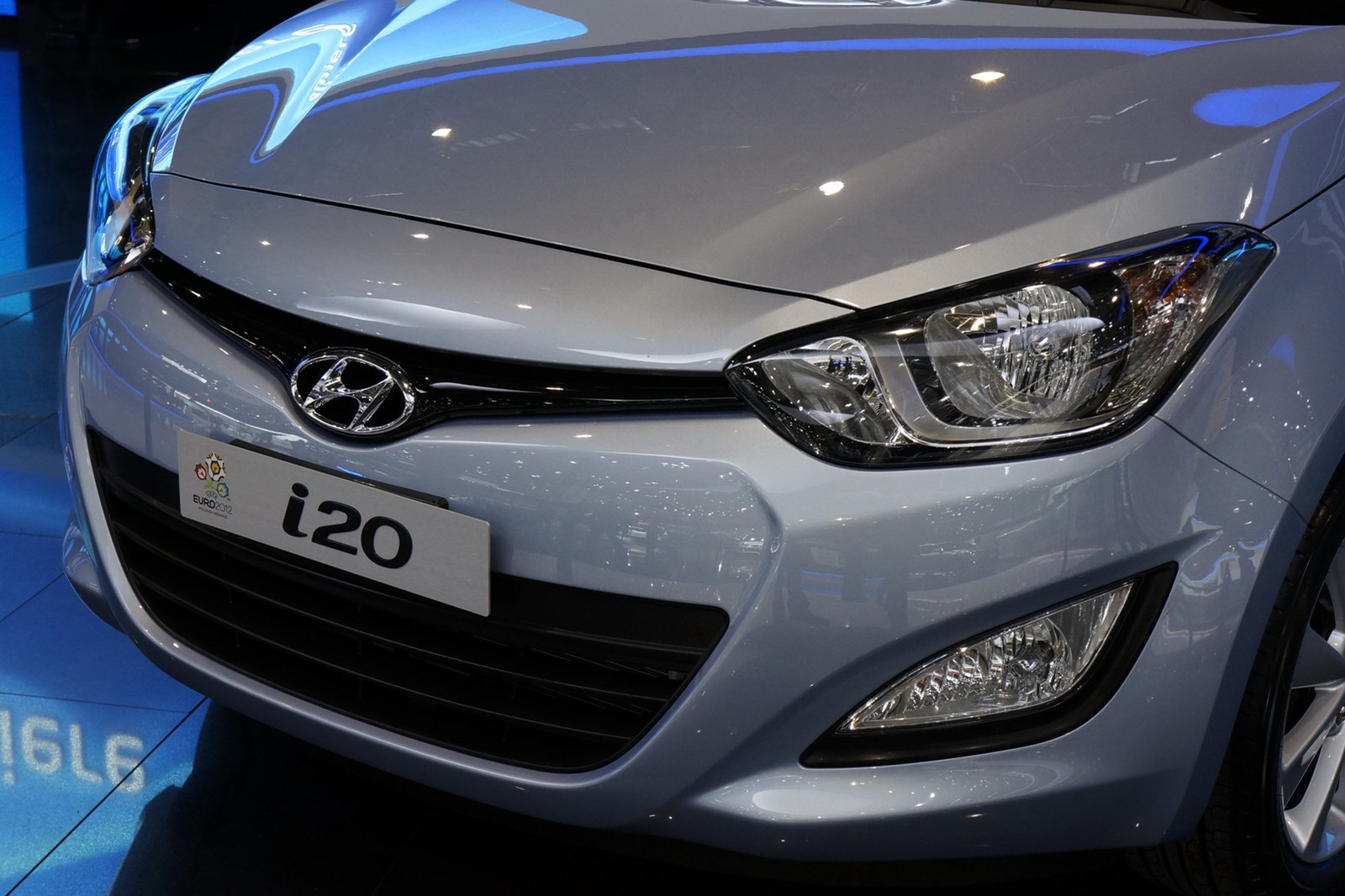 [2012-Hyundai-i20-4%255B2%255D.jpg]
