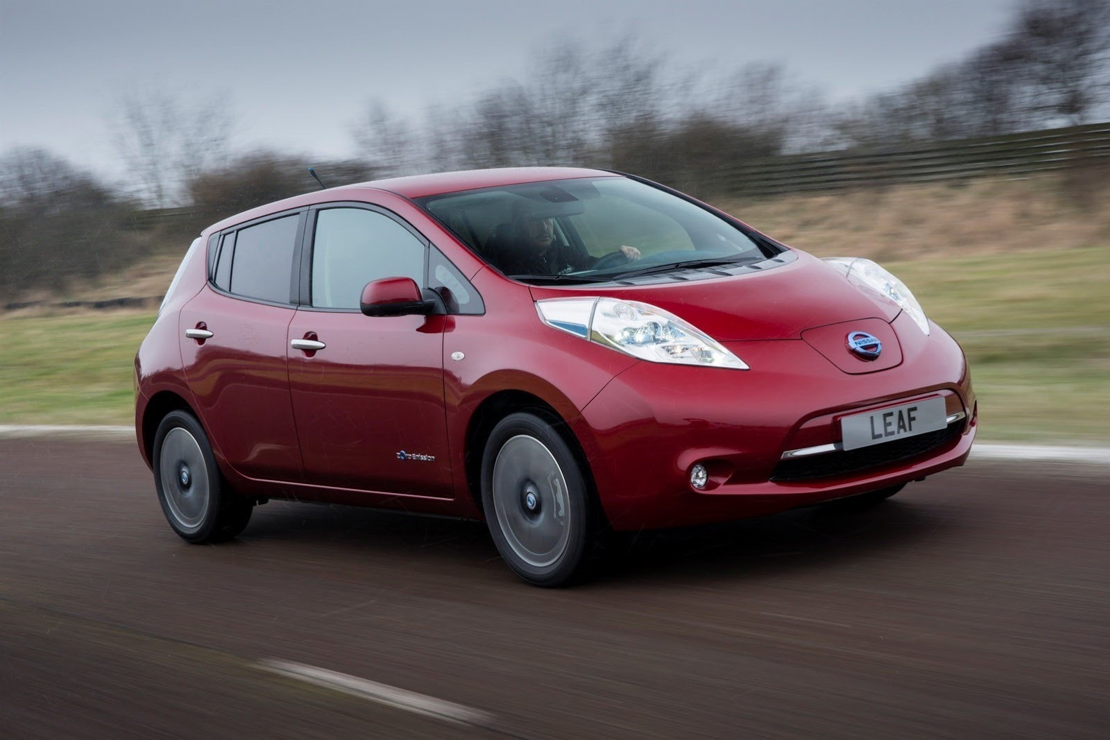 [Nissan-Leaf-2%255B2%255D.jpg]