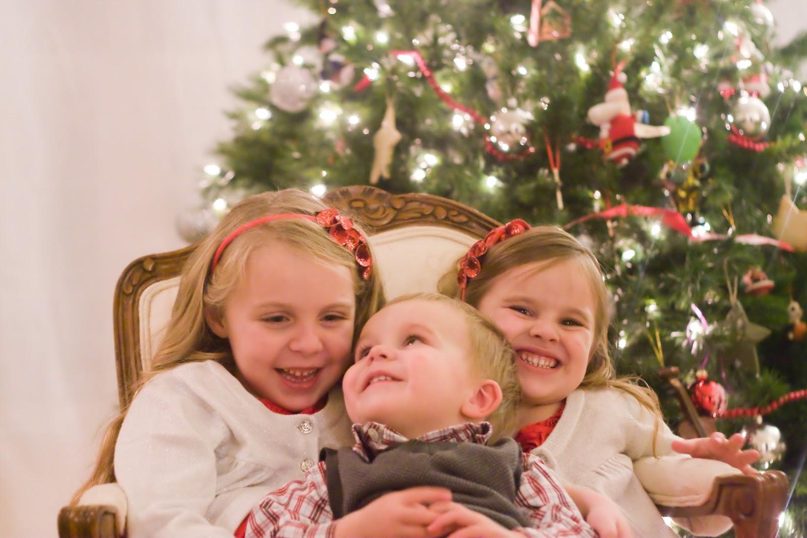 [12.23.12%2520-%2520kids%2520tree%255B4%255D.jpg]