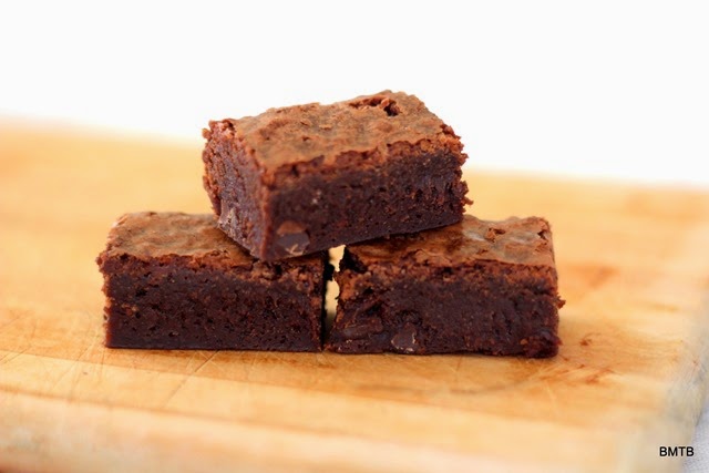 [Brownie%2520-%2520just%2520like%2520from%2520Pret%2520-%2520by%2520Baking%2520Makes%2520things%2520Better%255B5%255D.jpg]