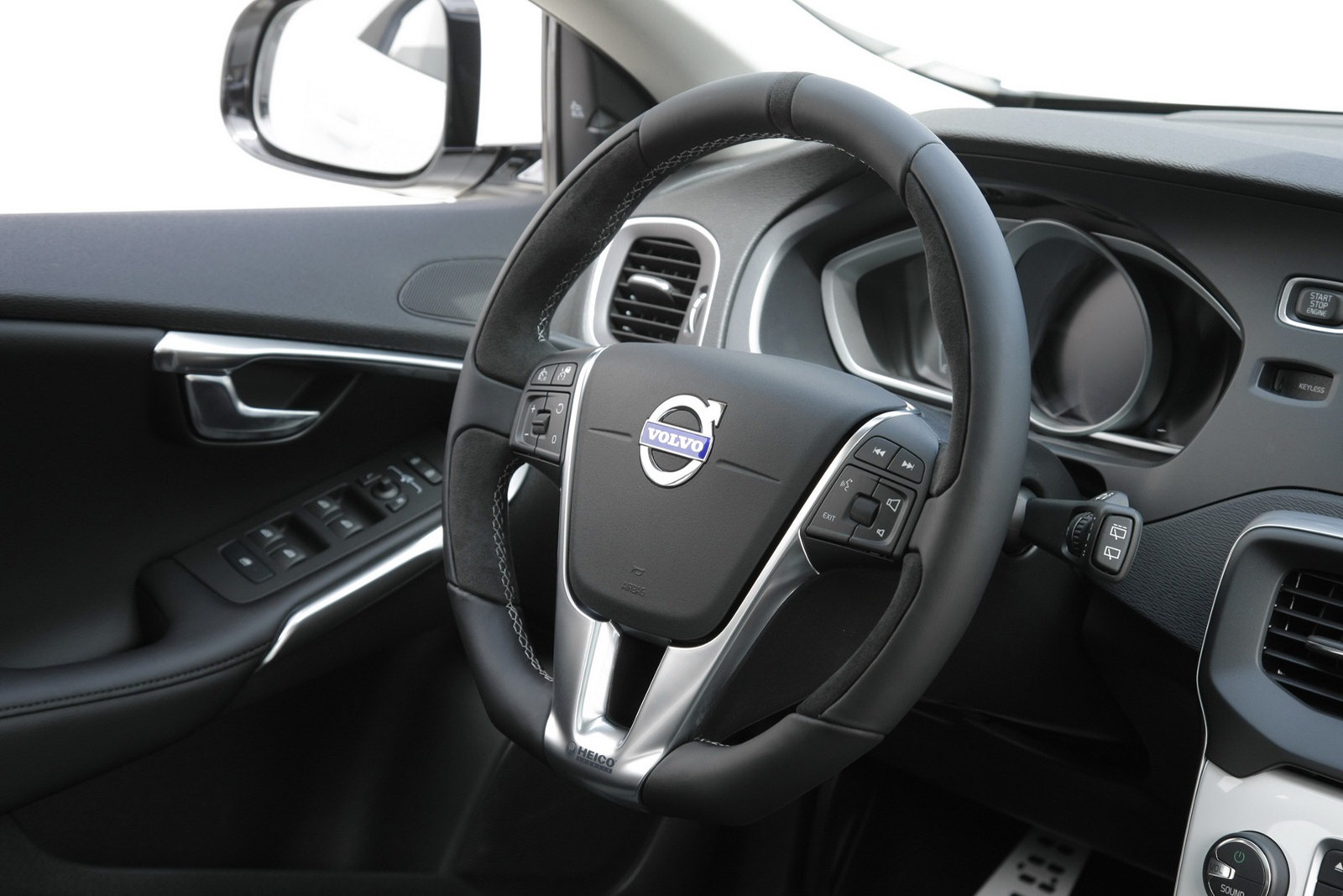 [Heico-Sportiv-Volvo-V40-9%255B2%255D.jpg]