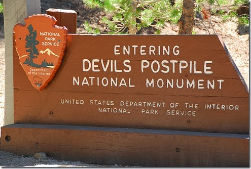 Devils Postpile Sign