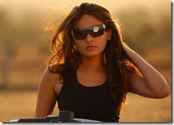 sneha-ullal-glamour pic sneha-ullal-glamour pic