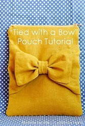 tied with a bow pouch tutorial_thumb[2]