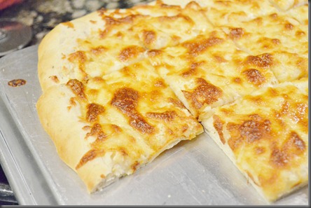 Cheesy Garlic Bread Sticks m always looking for a new twist on pizza and Cheesy Garlic Bread Sticks