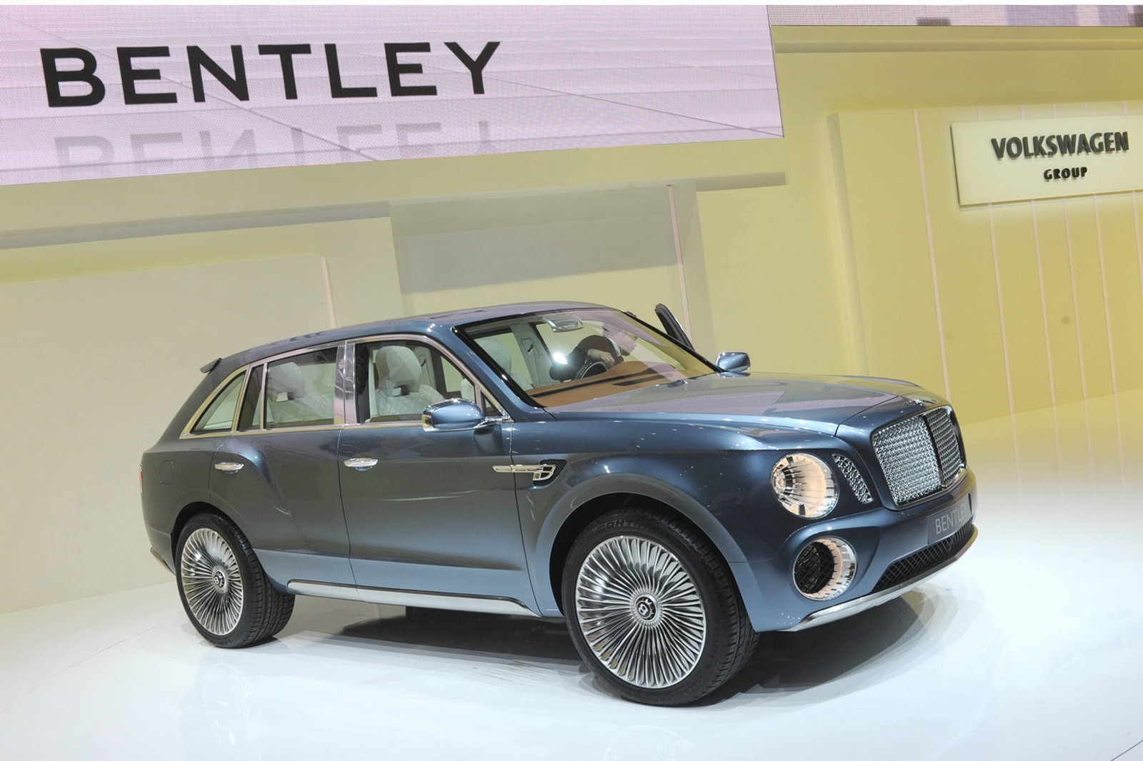 [Bentley-EXP-9-F%255B2%255D.jpg]