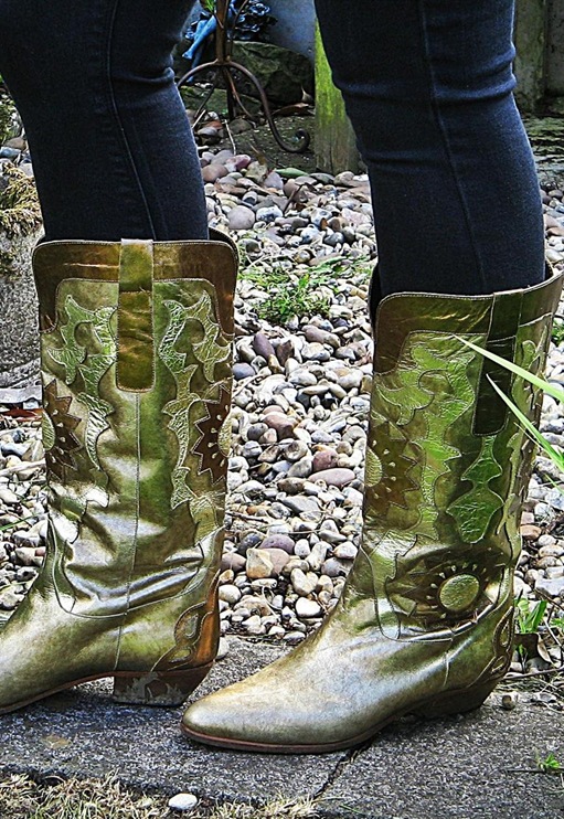 Vintage Metallic Western Riding Boots, £14.99, Circaboutique