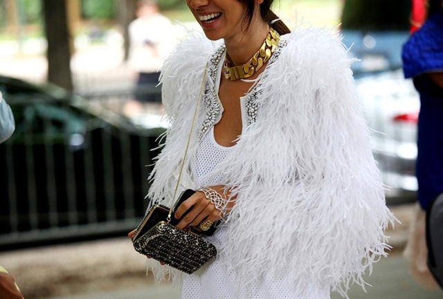 la-modella-mafia-Natasha-Goldenberg-fashion-editor-street-style-in-a-white-fur-Celine-chain-necklace-and-hand-piece-1