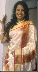 sadhika_vengopal_new_hot_pic_in saree