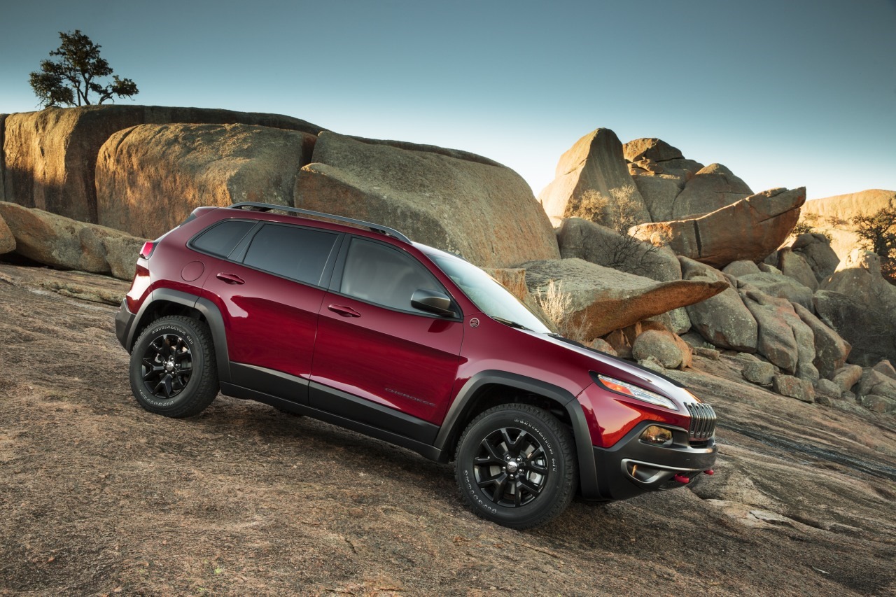 2014-Jeep-Cherokee-SUV-7[3].jpg