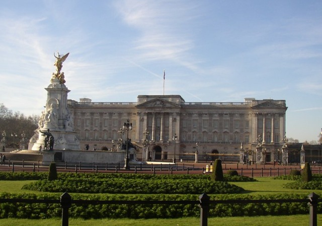 [The%2520Royalty%2520Opens%2520Its%2520Doors%2520A%2520Close%2520Celebration%2520For%2520Travellers%2520at%2520Hotels%2520Near%2520Buckingham%2520Palace%255B7%255D.jpg]