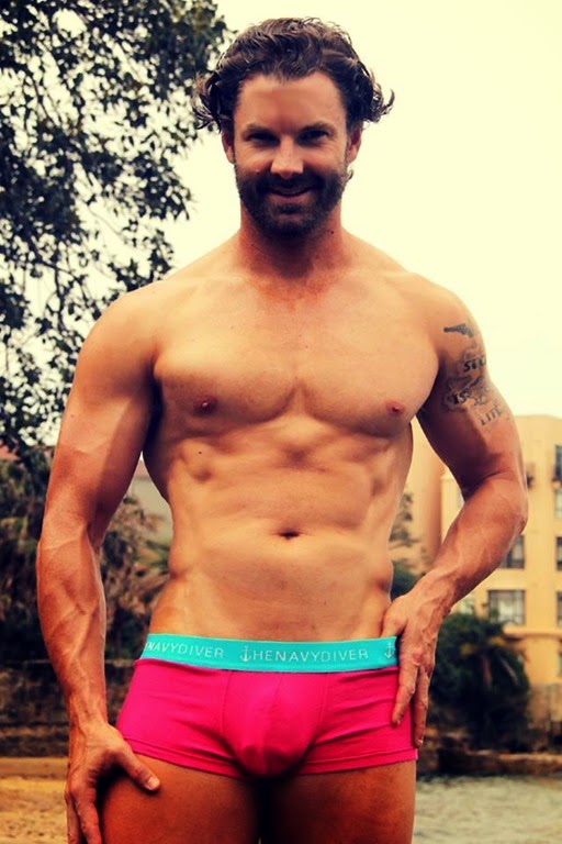[Bearded%2520Guy%2520in%2520Pink%2520The%2520Navy%2520Diver%2520briefs%255B2%255D.jpg]