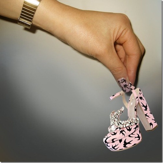 miu-miu-nails-stop-it-right-now-1_86478376