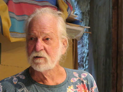 Carol travels from Santa Cruz to Guanajuato every year