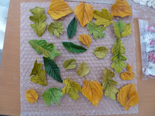 All of the leaves from Andie's Specialty Sweets. They were so delicate and realistic.