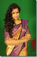 sadhika_venugopal_in_saree_cute_pic