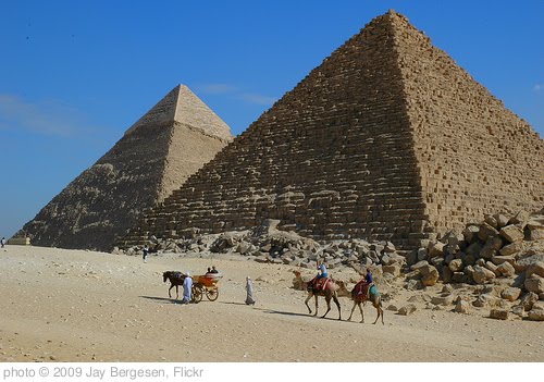 'Pyramids at Giza' photo (c) 2009, Jay Bergesen - license: http://creativecommons.org/licenses/by/2.0/