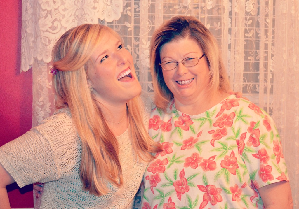 [me%2520and%2520mom_2%255B5%255D.jpg]