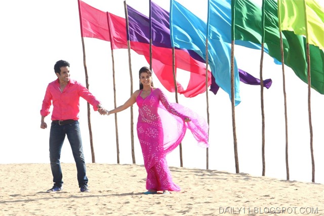 [KULRAJ%2520RANDHAWA%2520IN%2520CHAR%2520DIN%2520CHANDNI%2520FILM%2520NEW%255B4%255D.jpg]