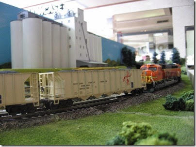 IMG_6013 LK&R Layout at the Three Rivers Mall in Kelso, Washington on April 14, 2007