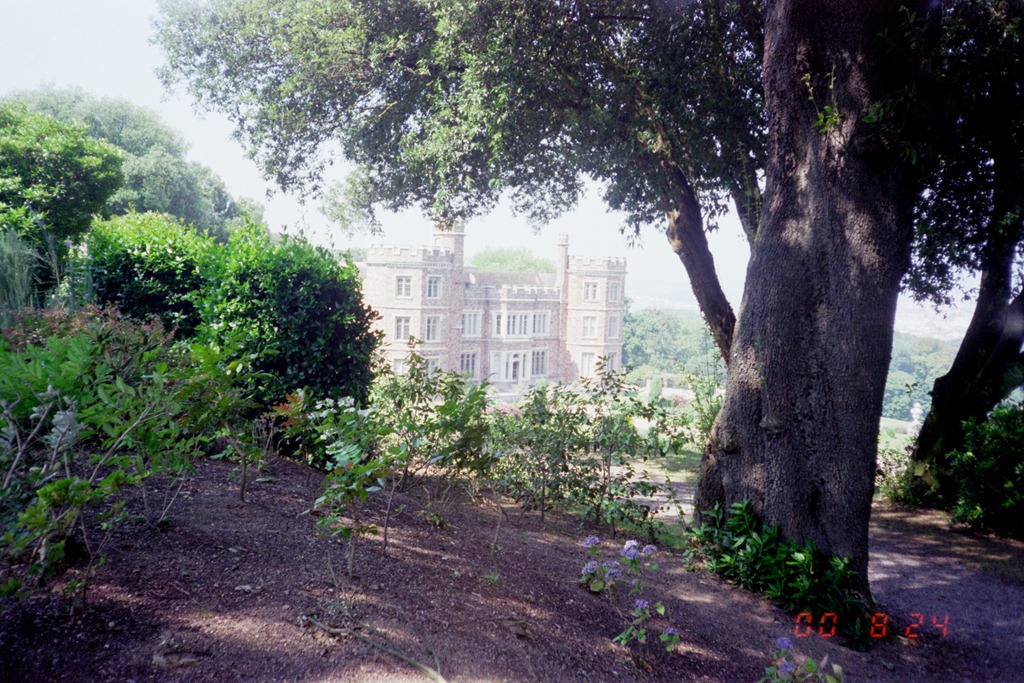 [MOUNT%2520EDGECUMBE%25204%2520large%255B2%255D.jpg]