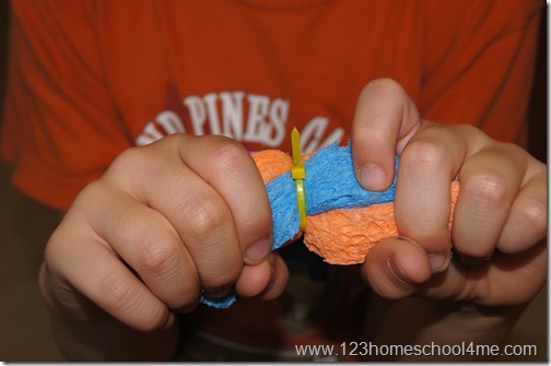use a Rubberband or cable tie use a Rubberband or cable tie