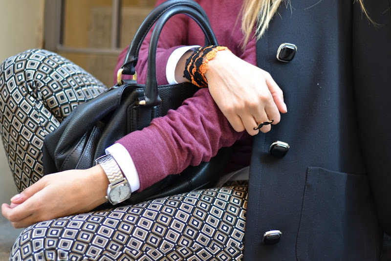 DSC_0491 Burgundy, Burgundy Pull, Rinascimento Coat, Rinascimento, Basic Shirt, Conbipel, Miu Miu Shoes, Miu Miu Pumps, Givenchy Bag, Givenchy, Cruciani, Braccialetti Cruciani, Cruciani Halloween Edition, Cruciani bracelets, Dolce & Gabbana Sunglasses, Fashion Blgger, Italian Fashion Blggers, Fashion Blog, fashion blogger italiane, Fashion Blogger Firenze