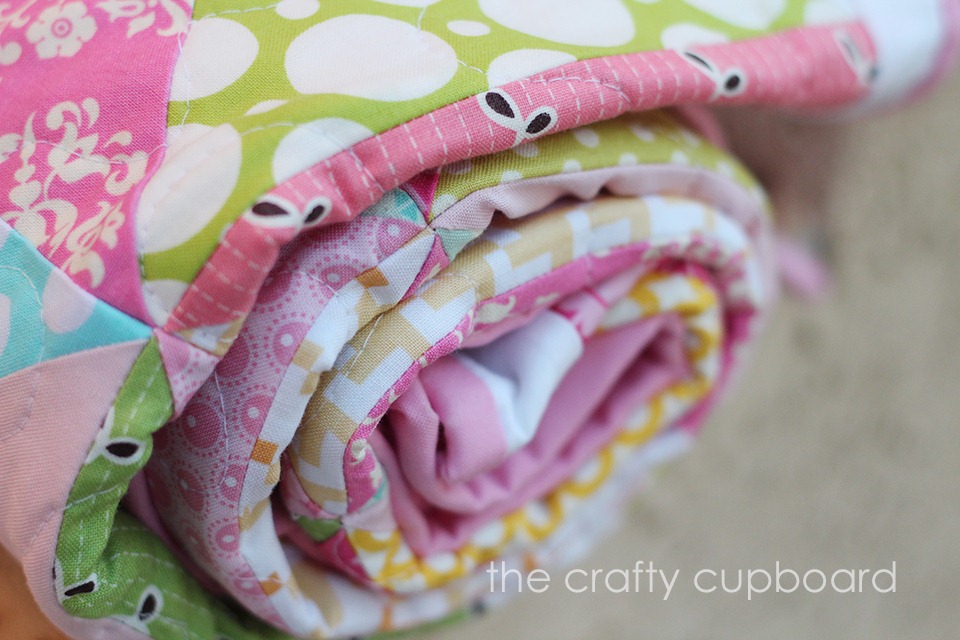[Pink%2520Pinwheels%2520Pink%2520Binding%2520by%2520the%2520Crafty%2520Cupboars%255B5%255D.jpg]