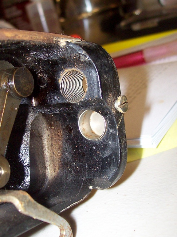 [needle-bar-plug-bottom-view2.jpg]