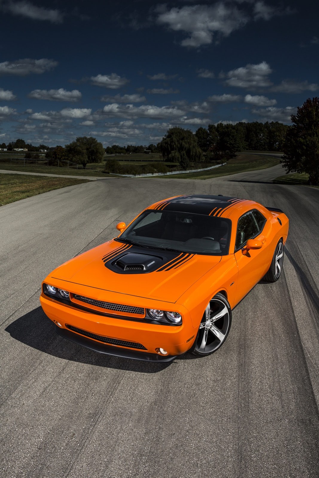 [2014-Dodge-Challenger-Shaker-5%255B3%255D.jpg]