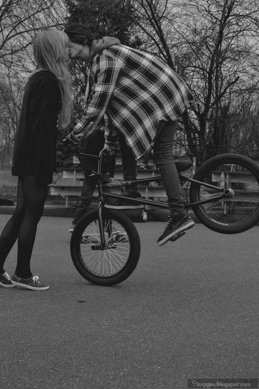 [Amazing-boy-bicycle-kiss-girl-cute-couple%255B2%255D.jpg]