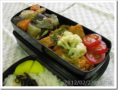 根菜類の煮物と鶏ケチャップ炒め弁当(2012/02/23)