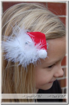 Santa Claus hair clippie {A Sprinkle of This . . . . A Dash of That}