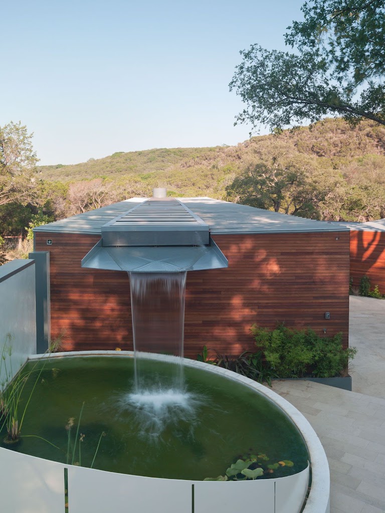 Cascading-Creek-House-01-1.jpg