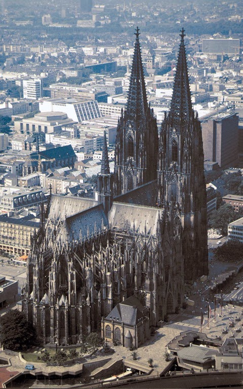 [cologne-cathedral7.jpg]