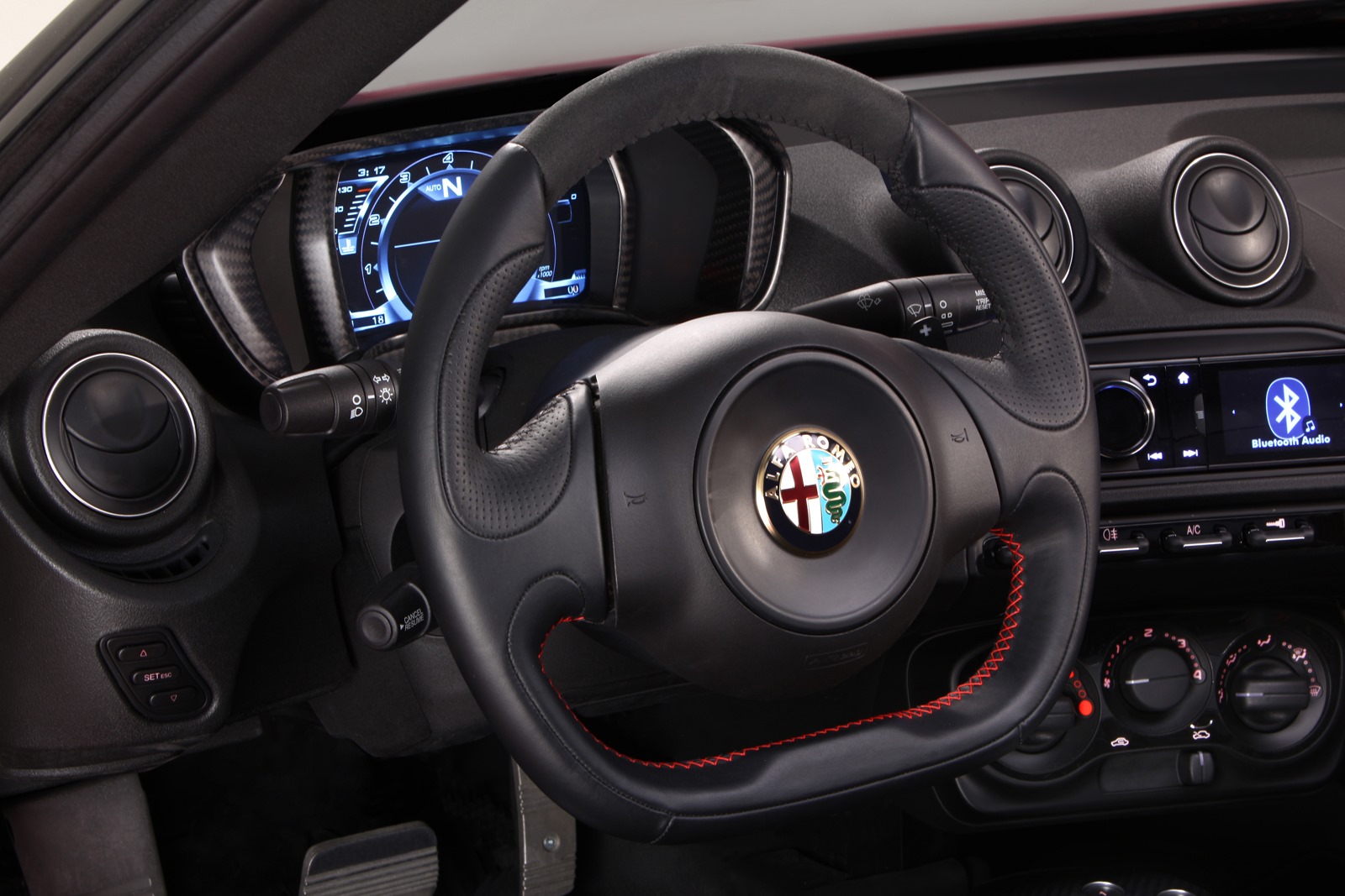 [Alfa-Romeo-4C-6%255B7%255D.jpg]