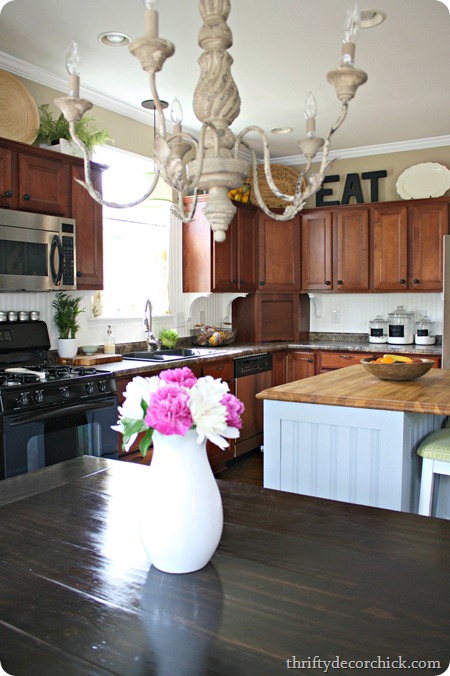 beadboard backsplash